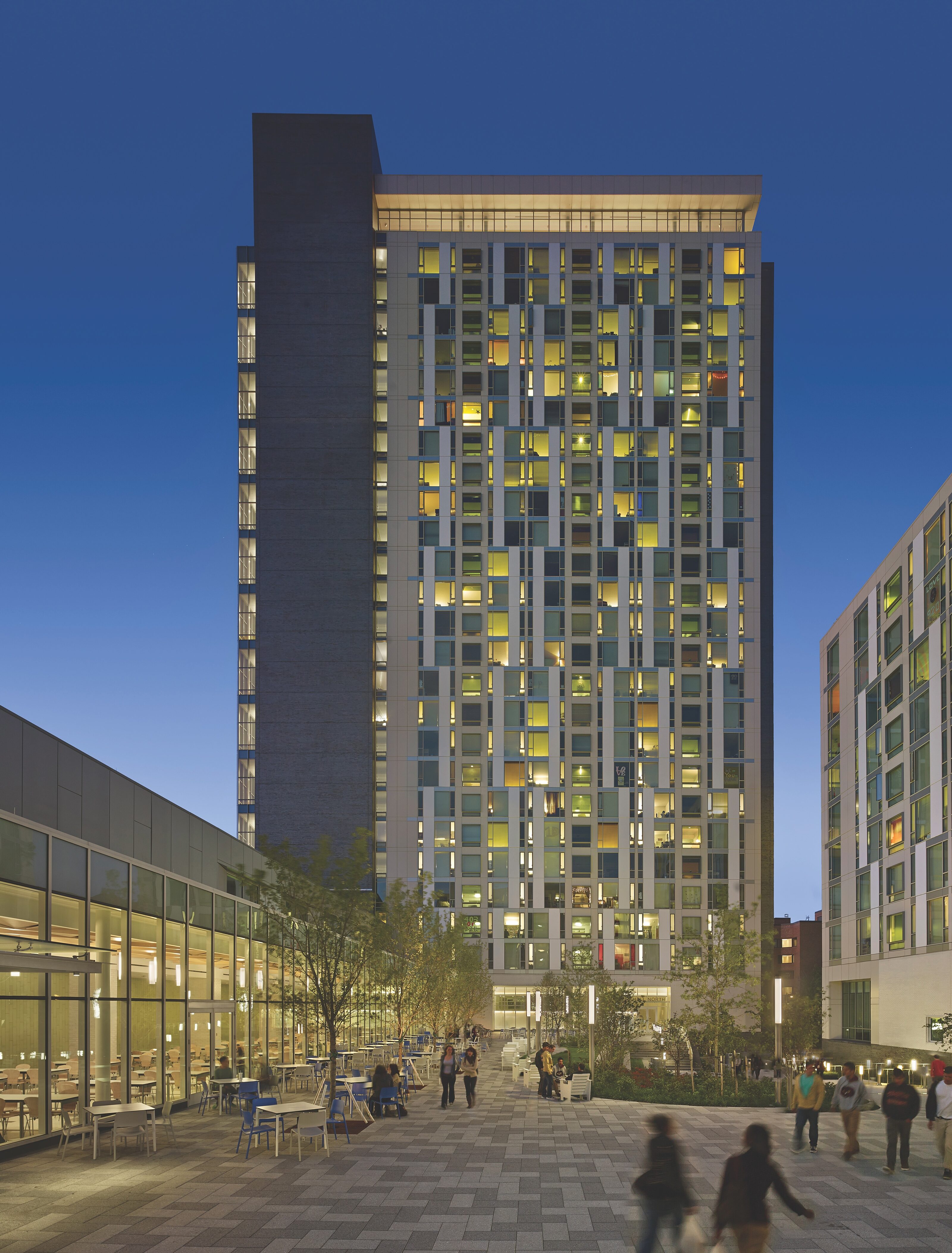 25 TU MH PH Terrace
